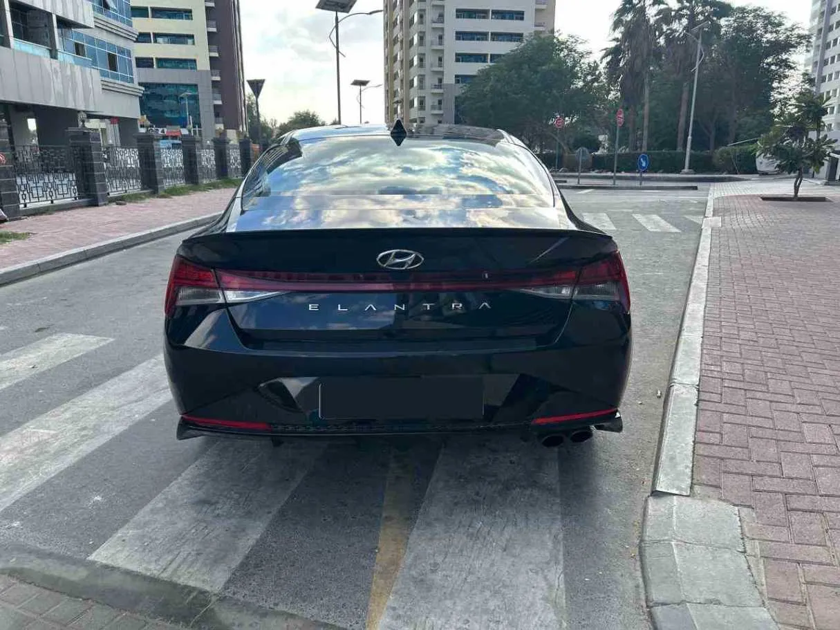 Car image 5
