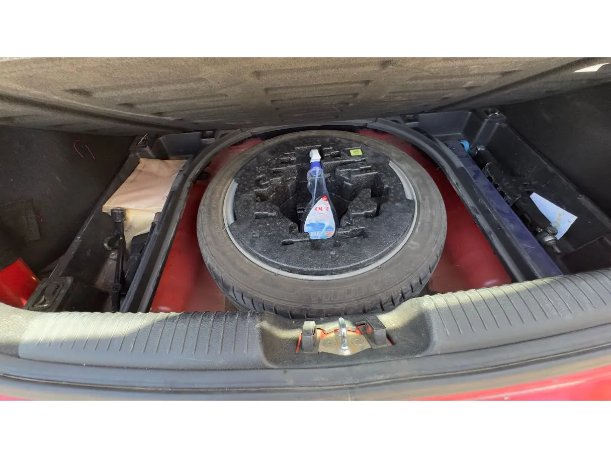 Car image 24