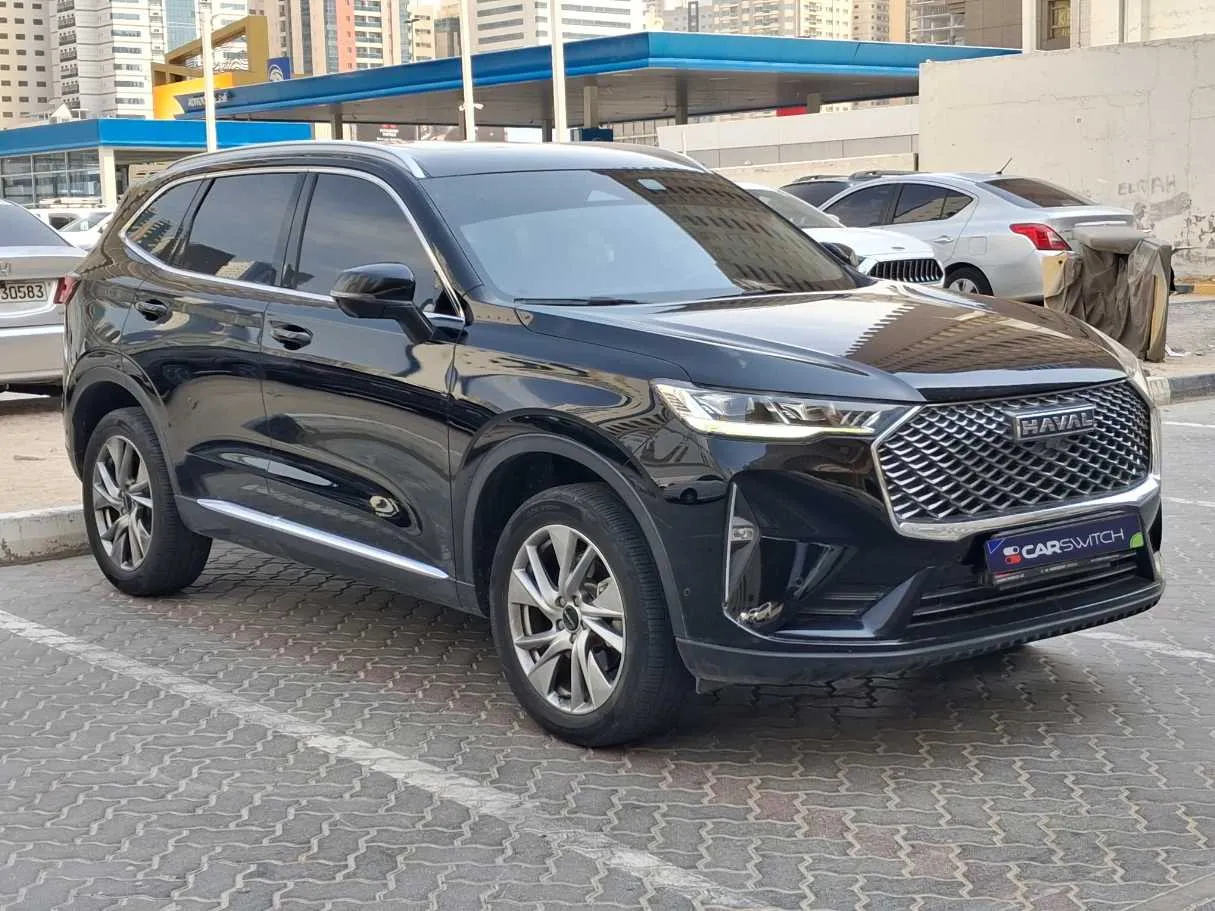 Car image 3