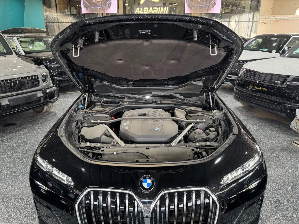 Car image 35