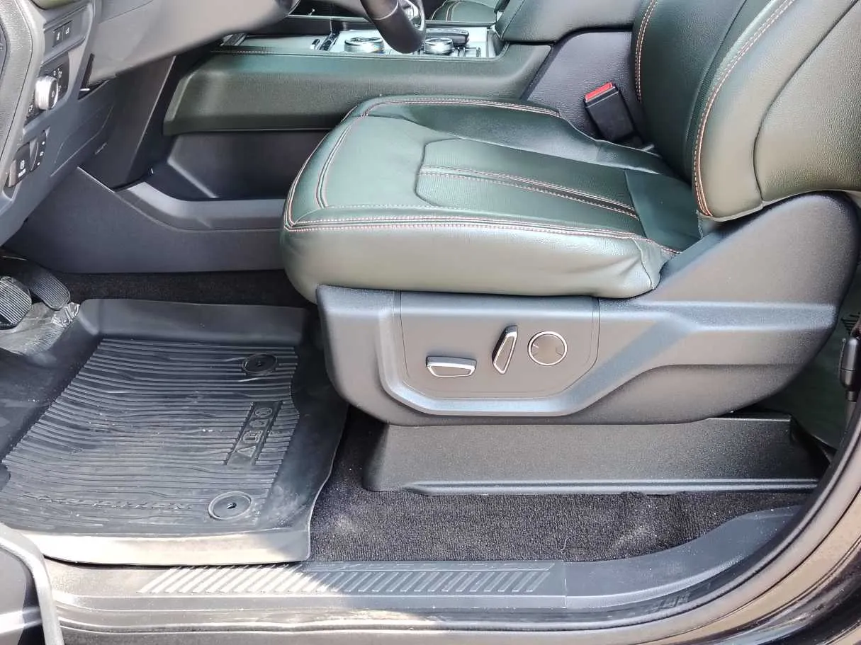 Car image 31