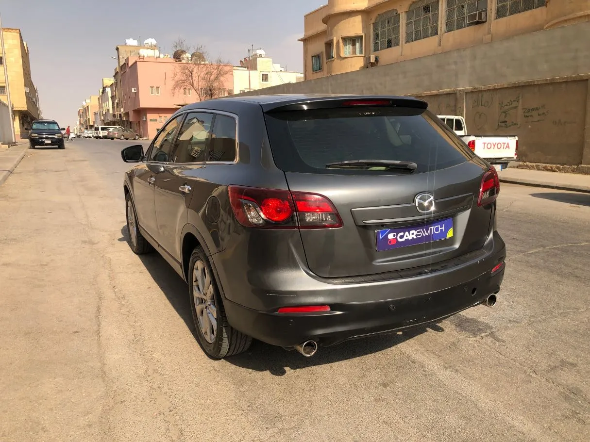 Car image 7