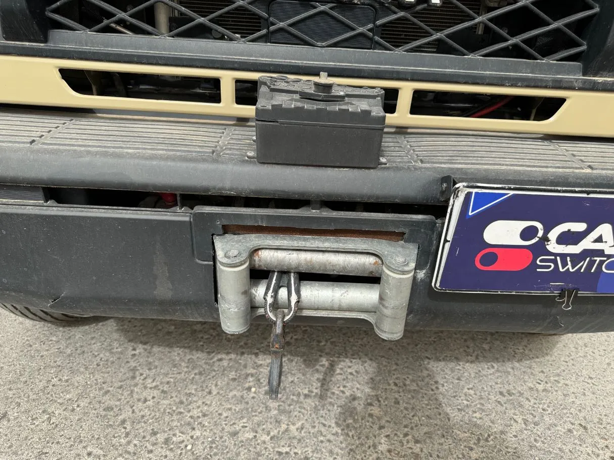 Car image 26