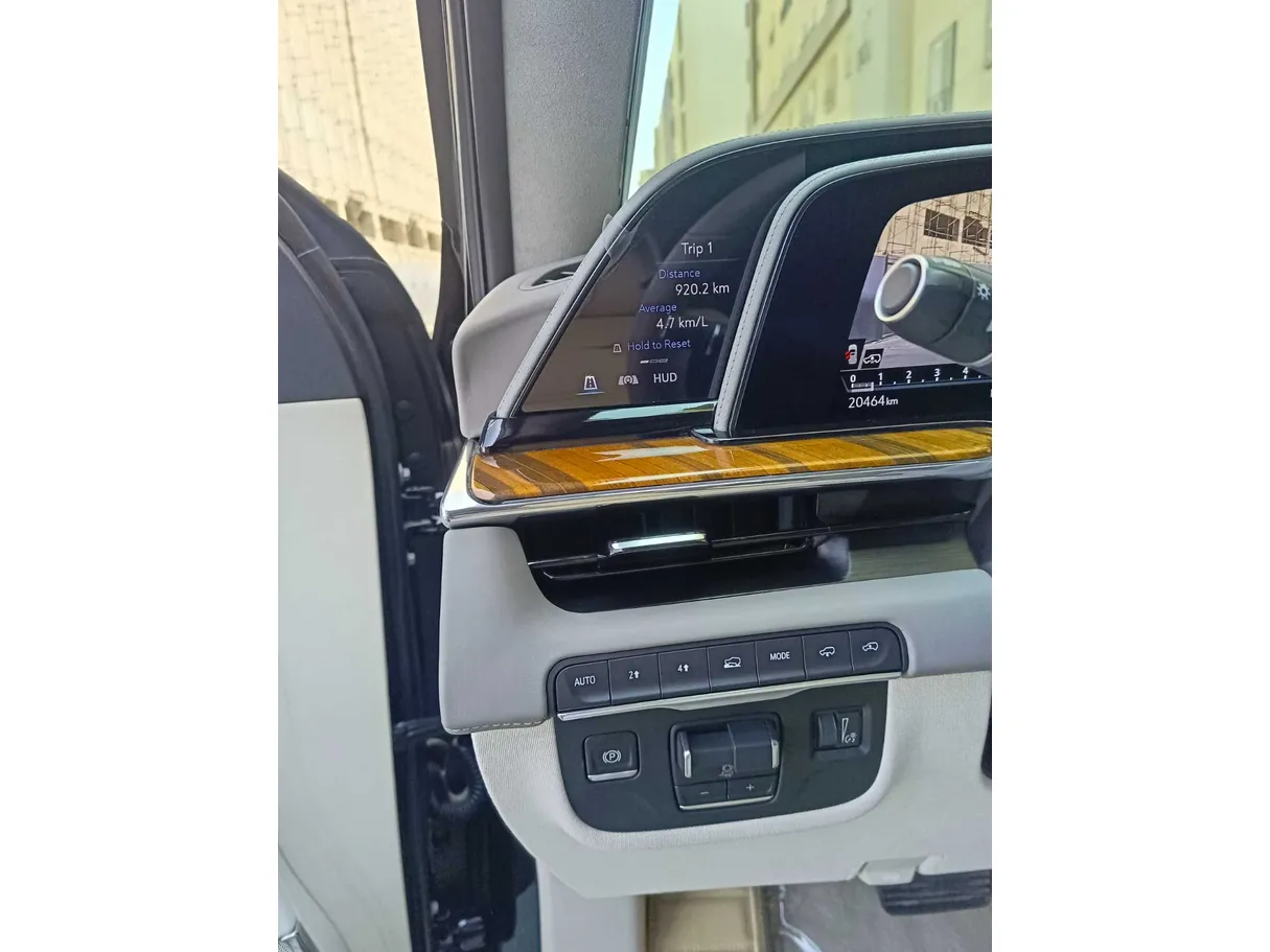 Car image 37