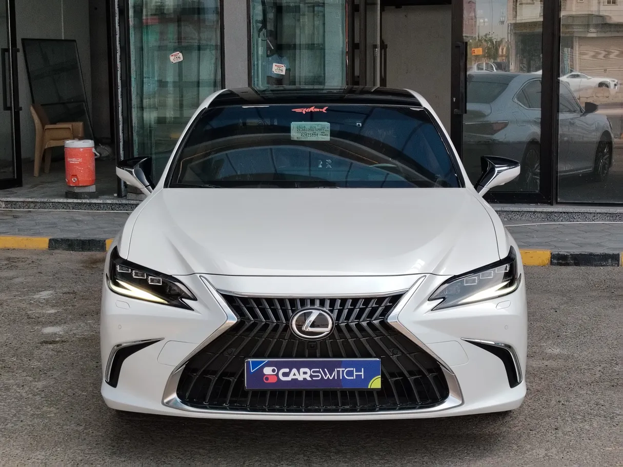 Car image 2