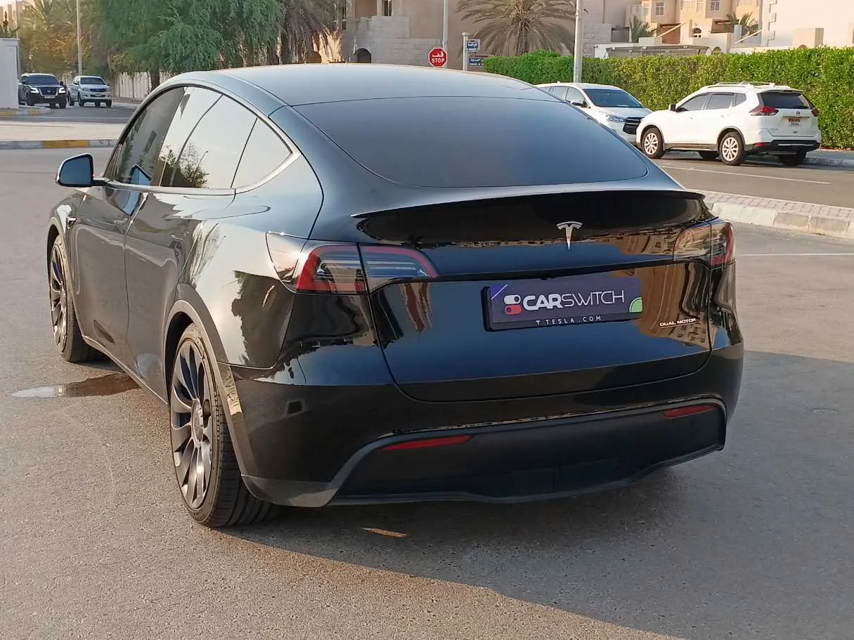 Car image 7