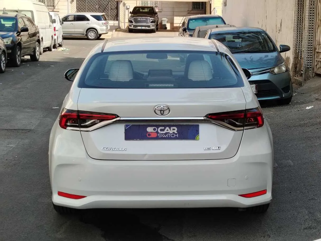 Car image 6