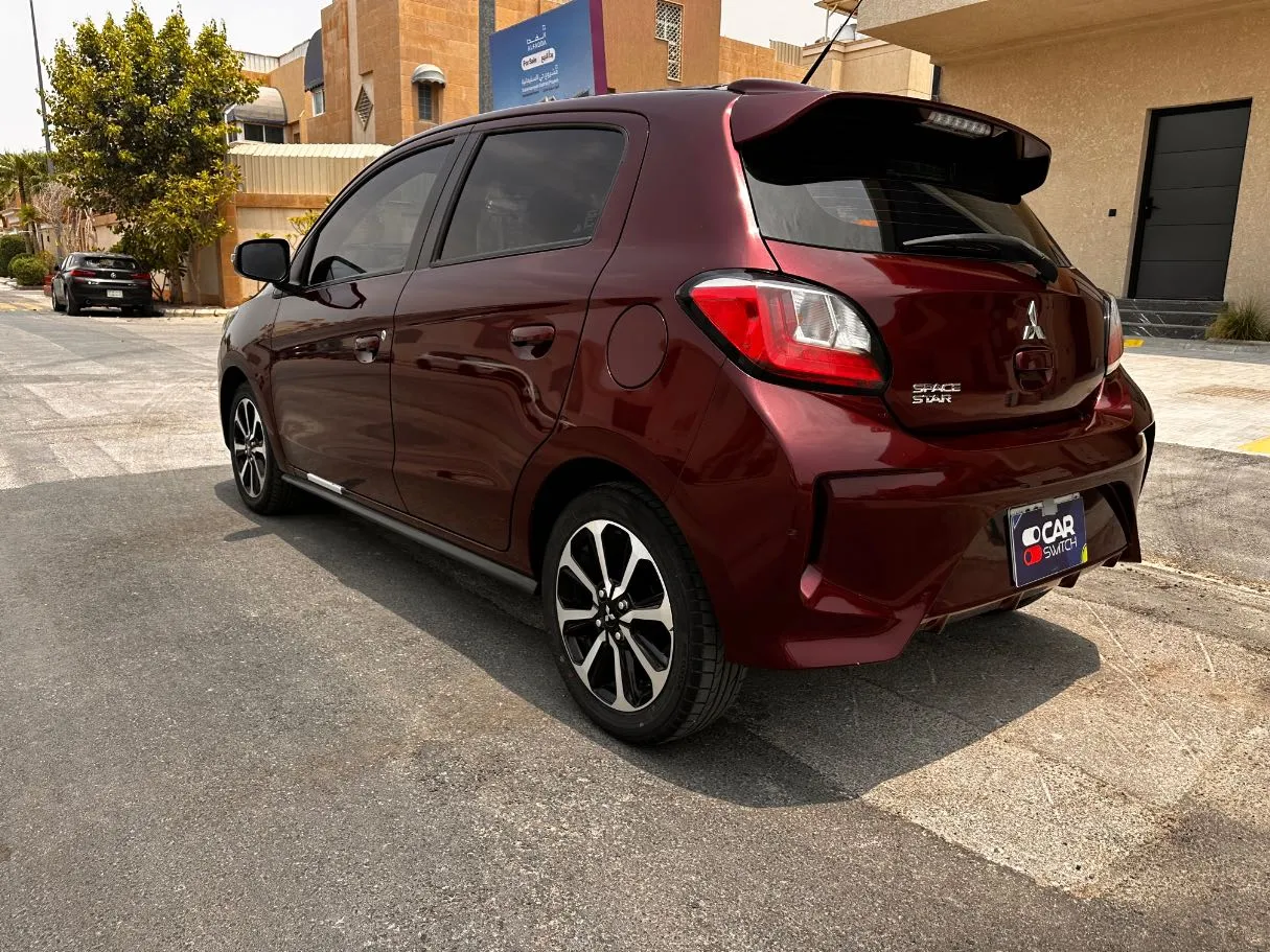 Car image 7