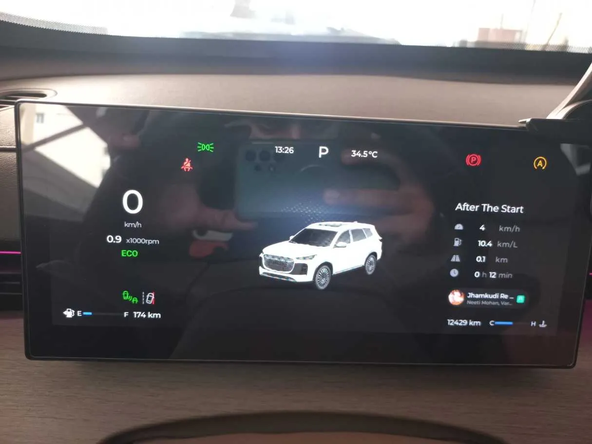 Car image 15