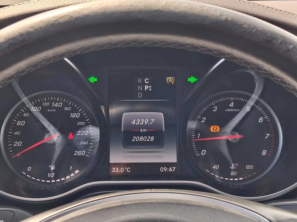 Car image 20