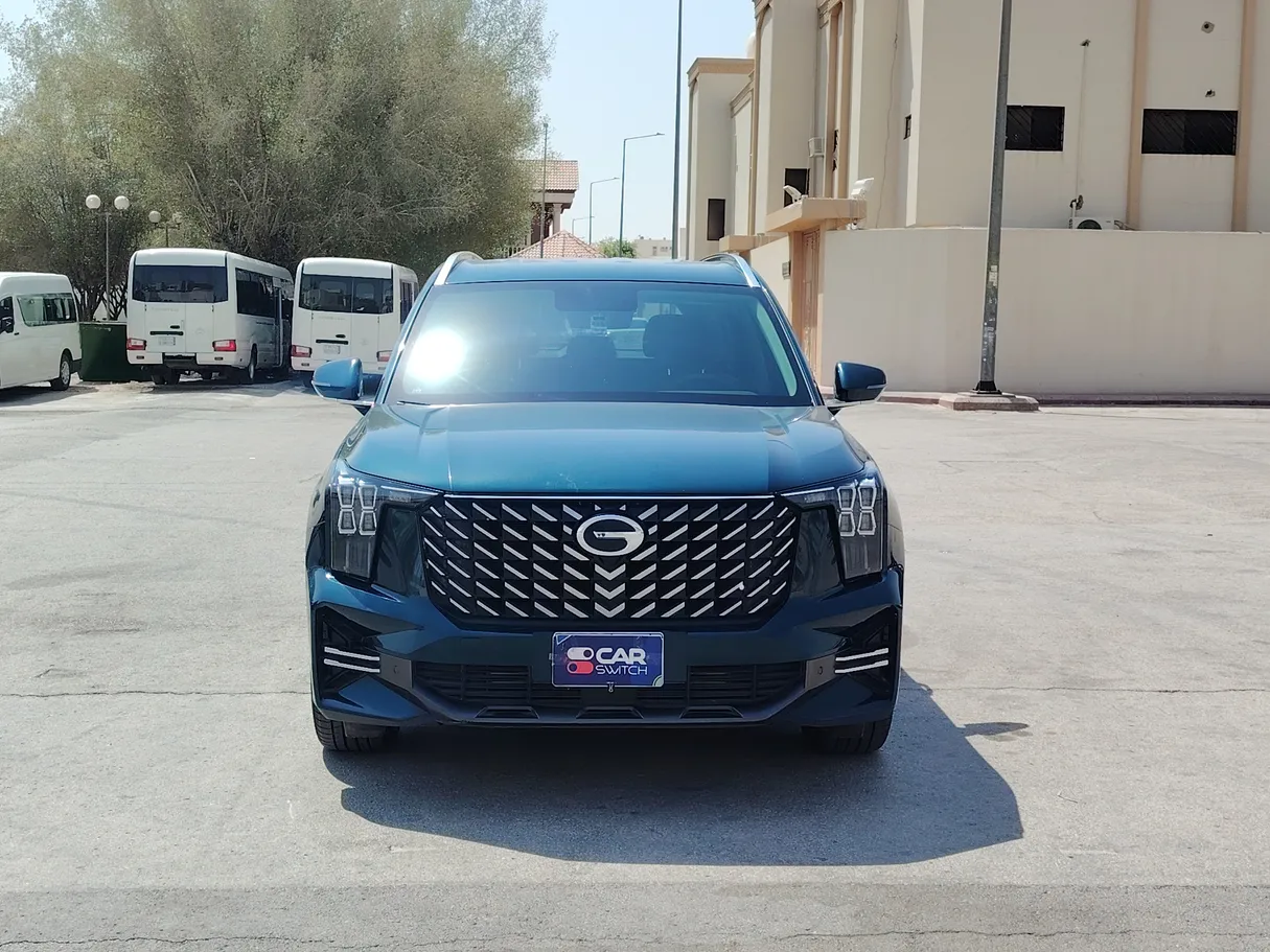Car image 2