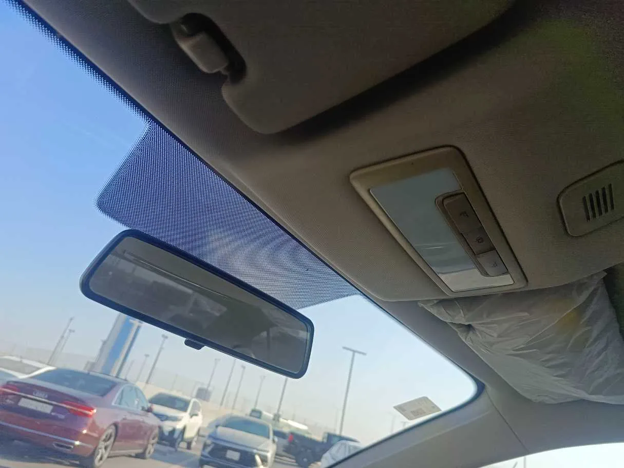 Car image 29