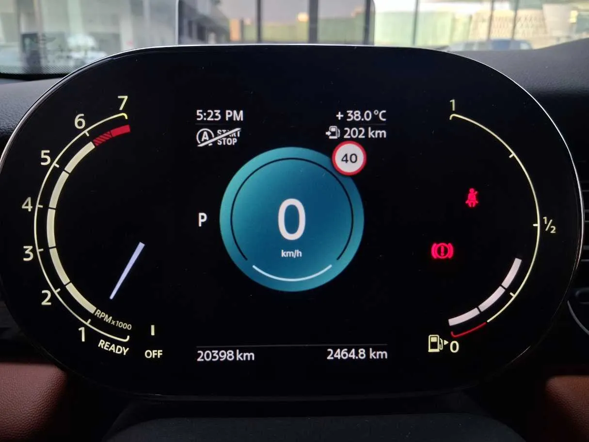 Car image 20