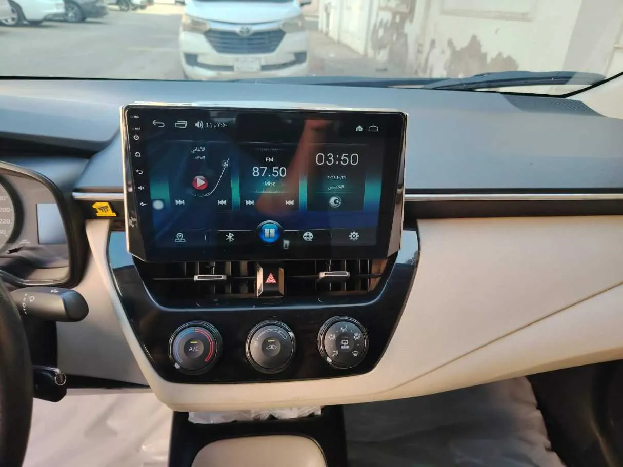 Car image 25