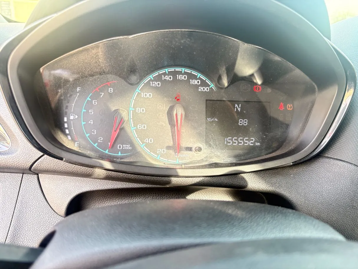 Car image 18