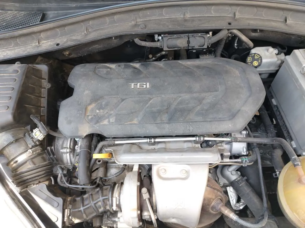 Car image 48