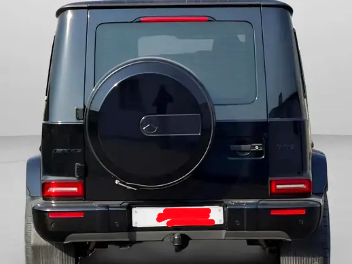 Car image 8