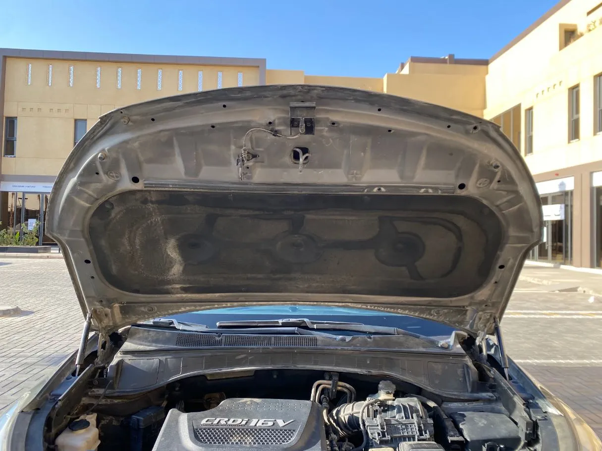 Car image 25