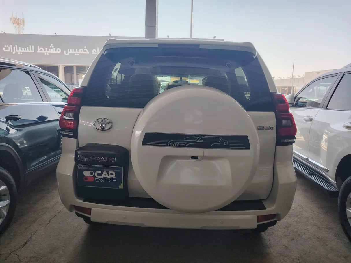 Car image 6
