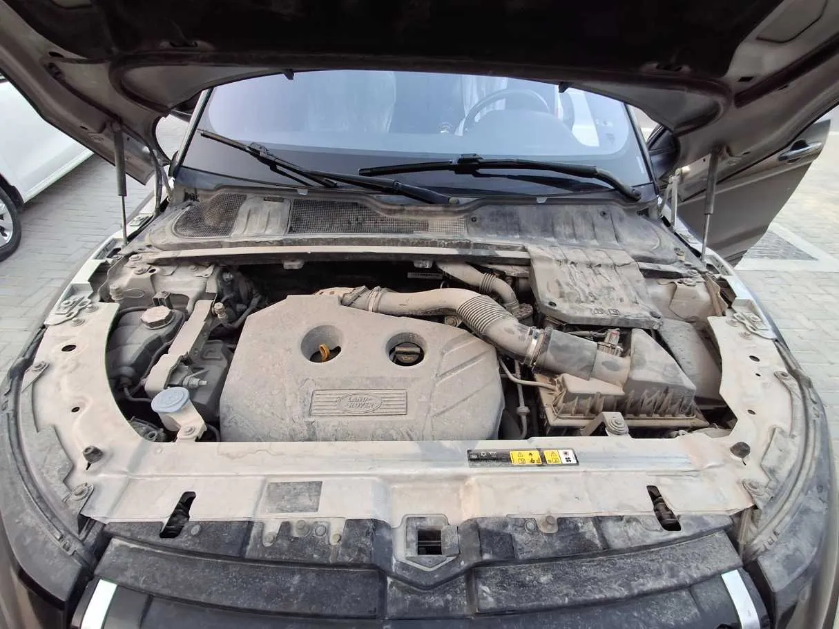 Car image 20