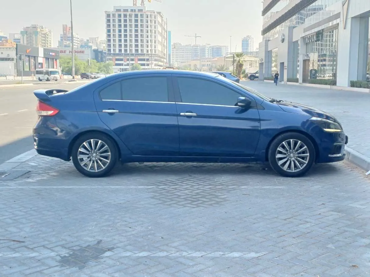 Car image 8