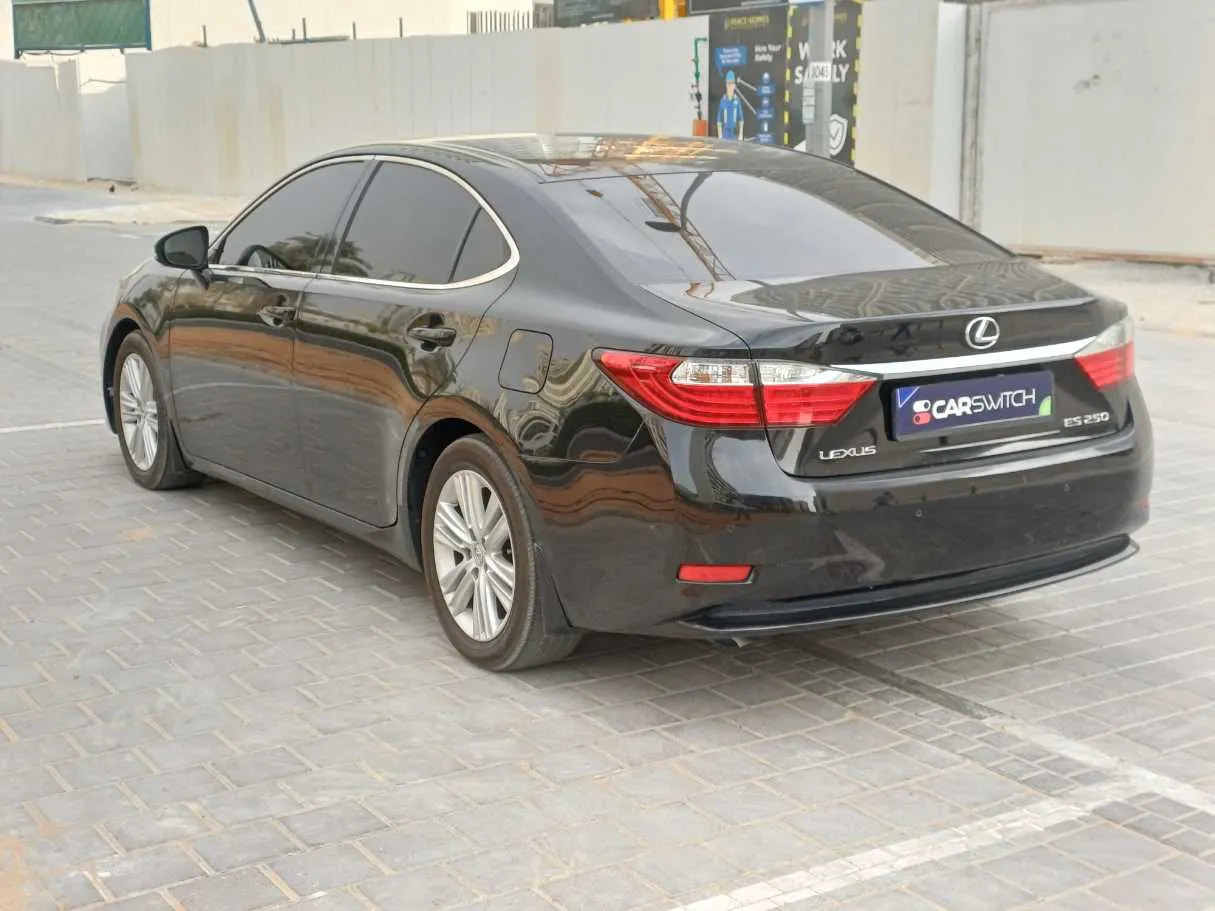 Car image 7