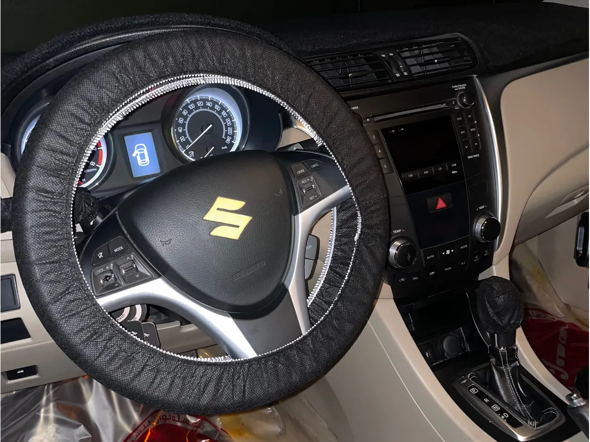 Car image 5