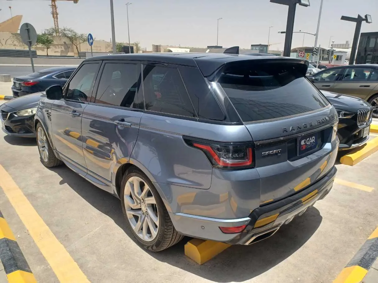 Car image 7