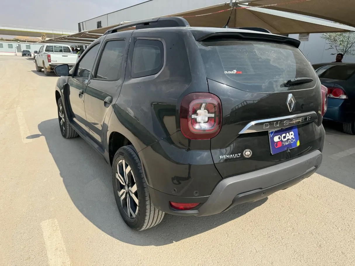 Car image 7