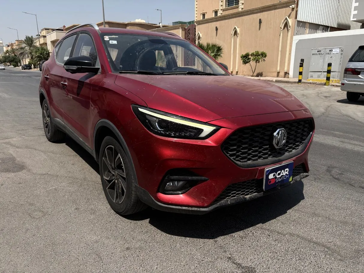 Car image 3