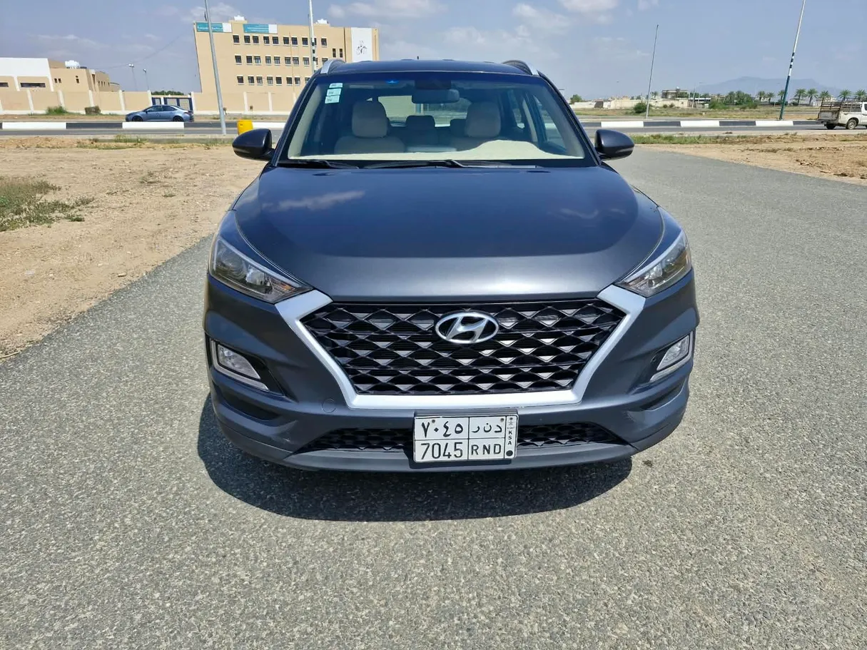 Car image 8