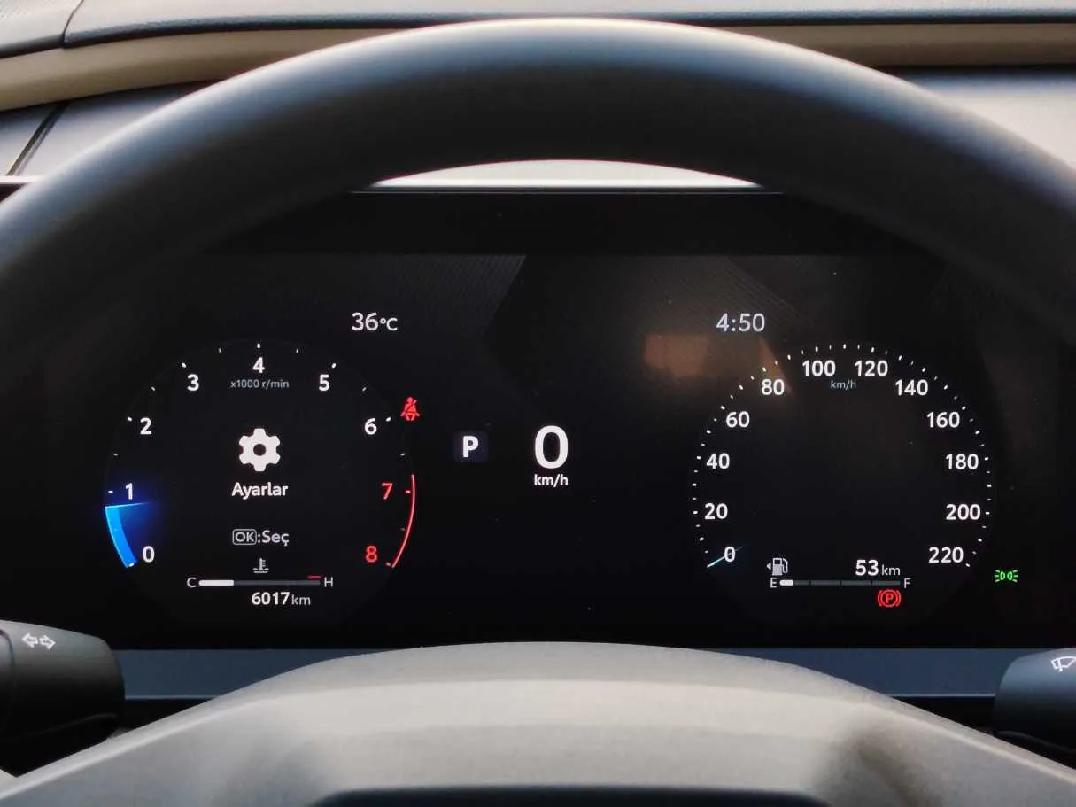 Car image 27