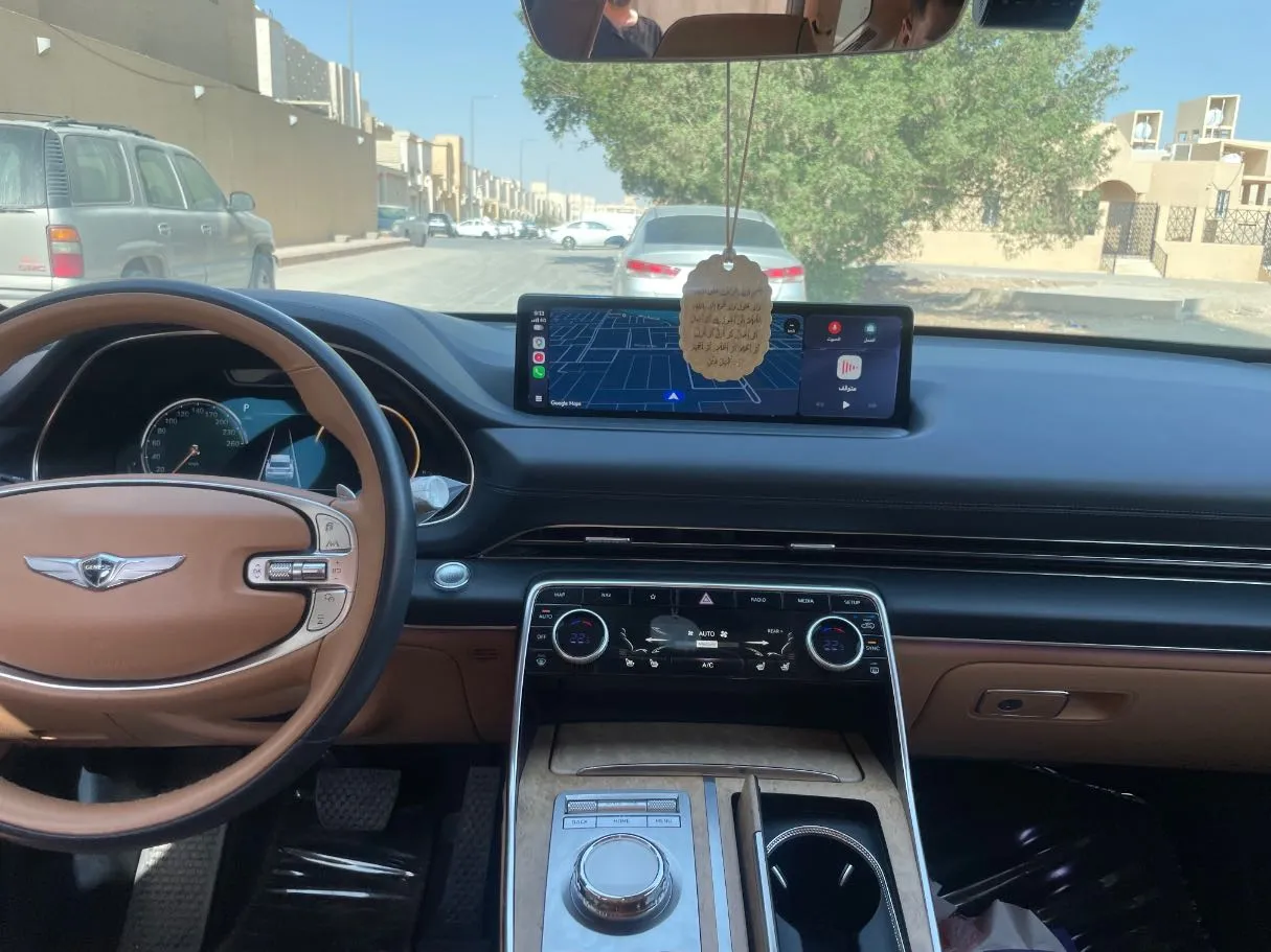 Car image 20