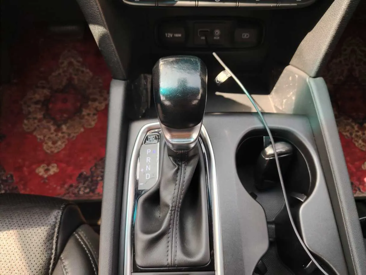 Car image 20