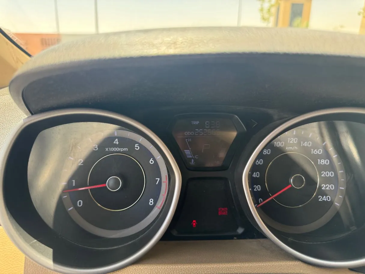 Car image 21