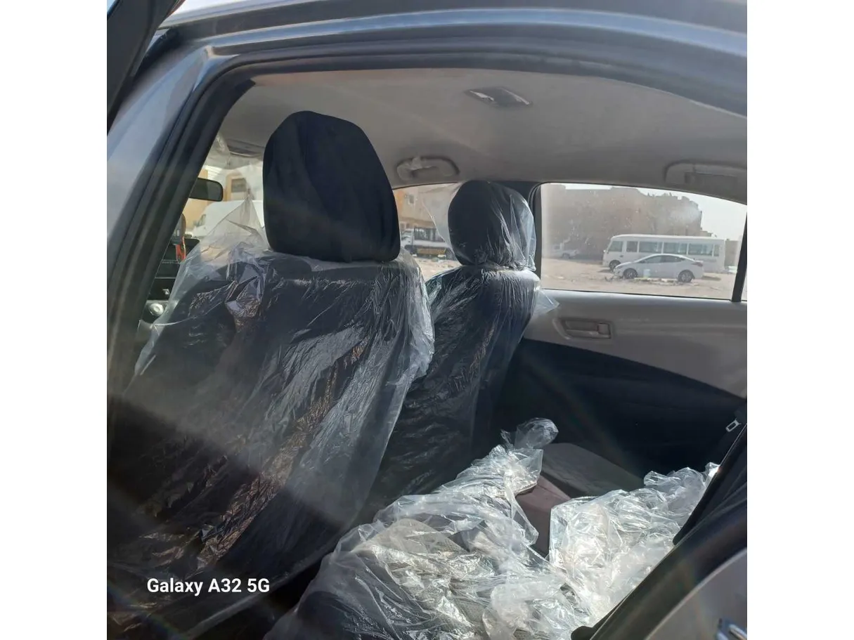 Car image 15