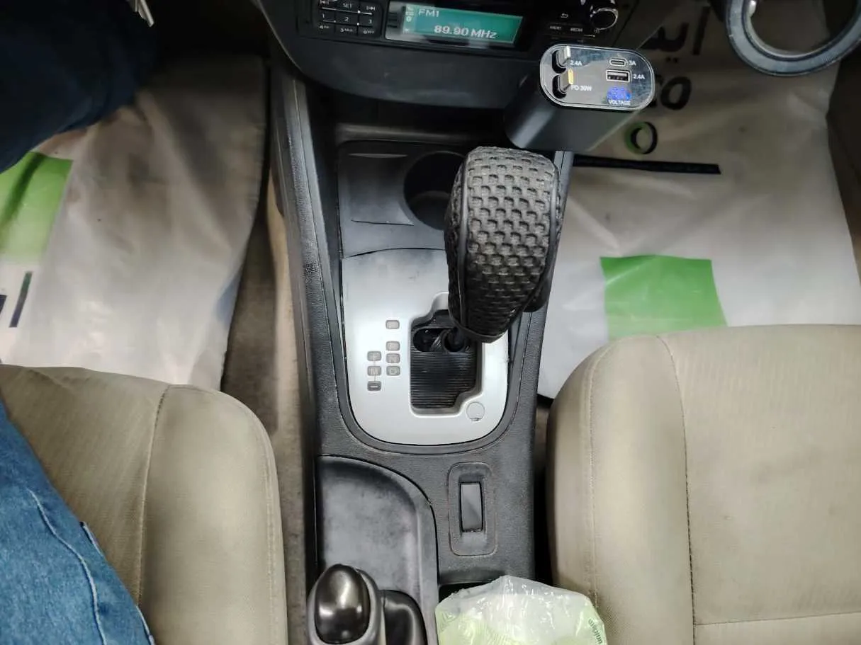Car image 25