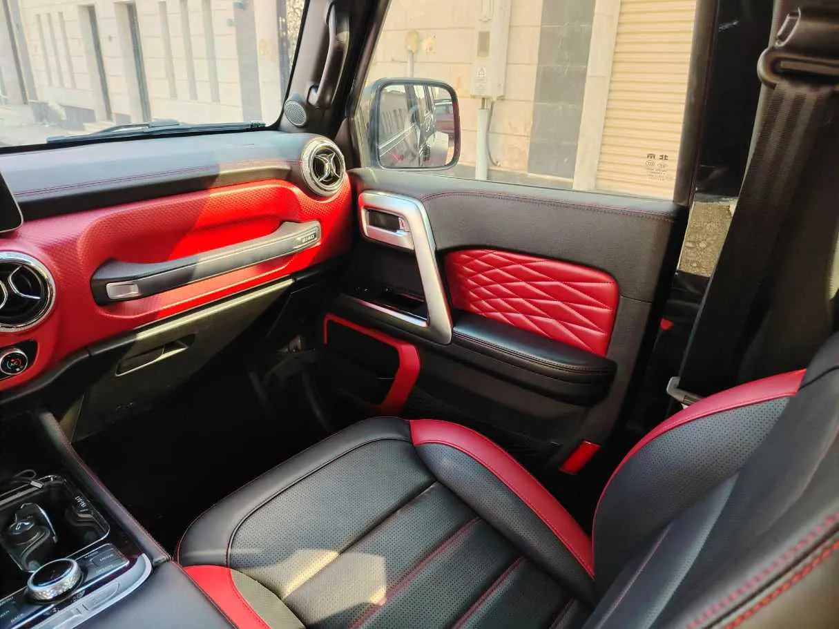 Car image 23