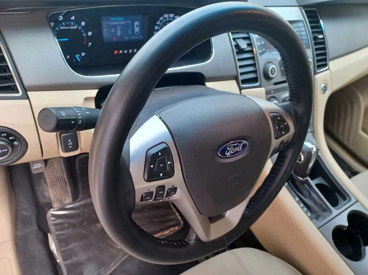 Car image 20