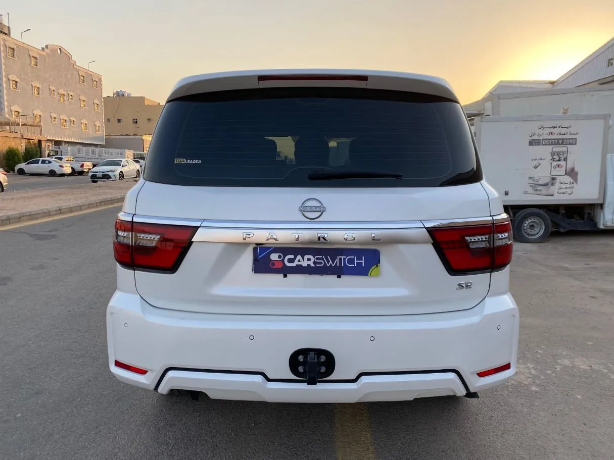 Car image 6