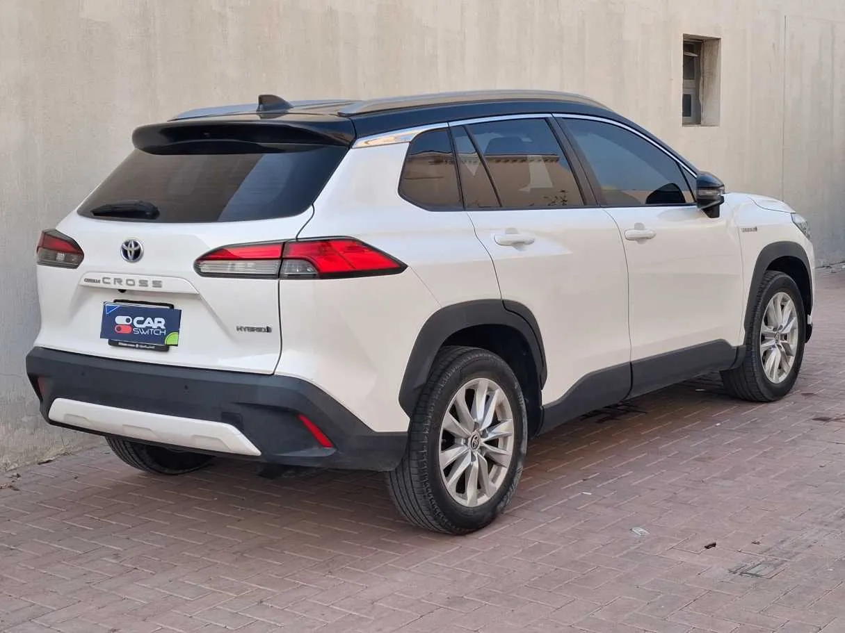 Car image 5