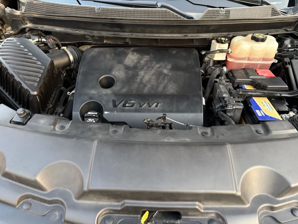 Car image 26