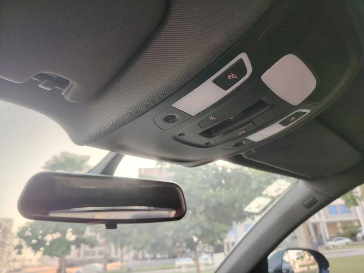 Car image 31
