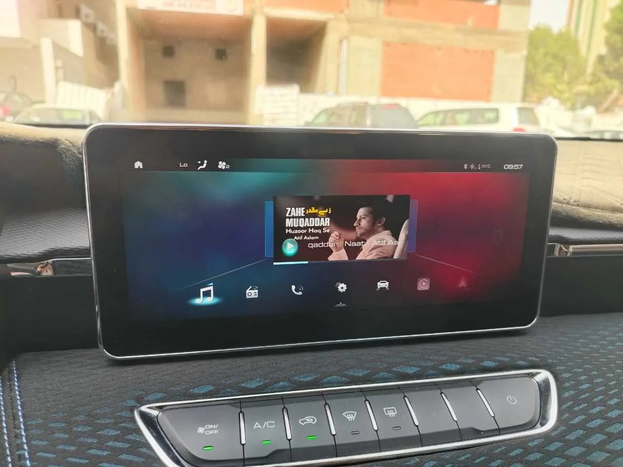 Car image 23