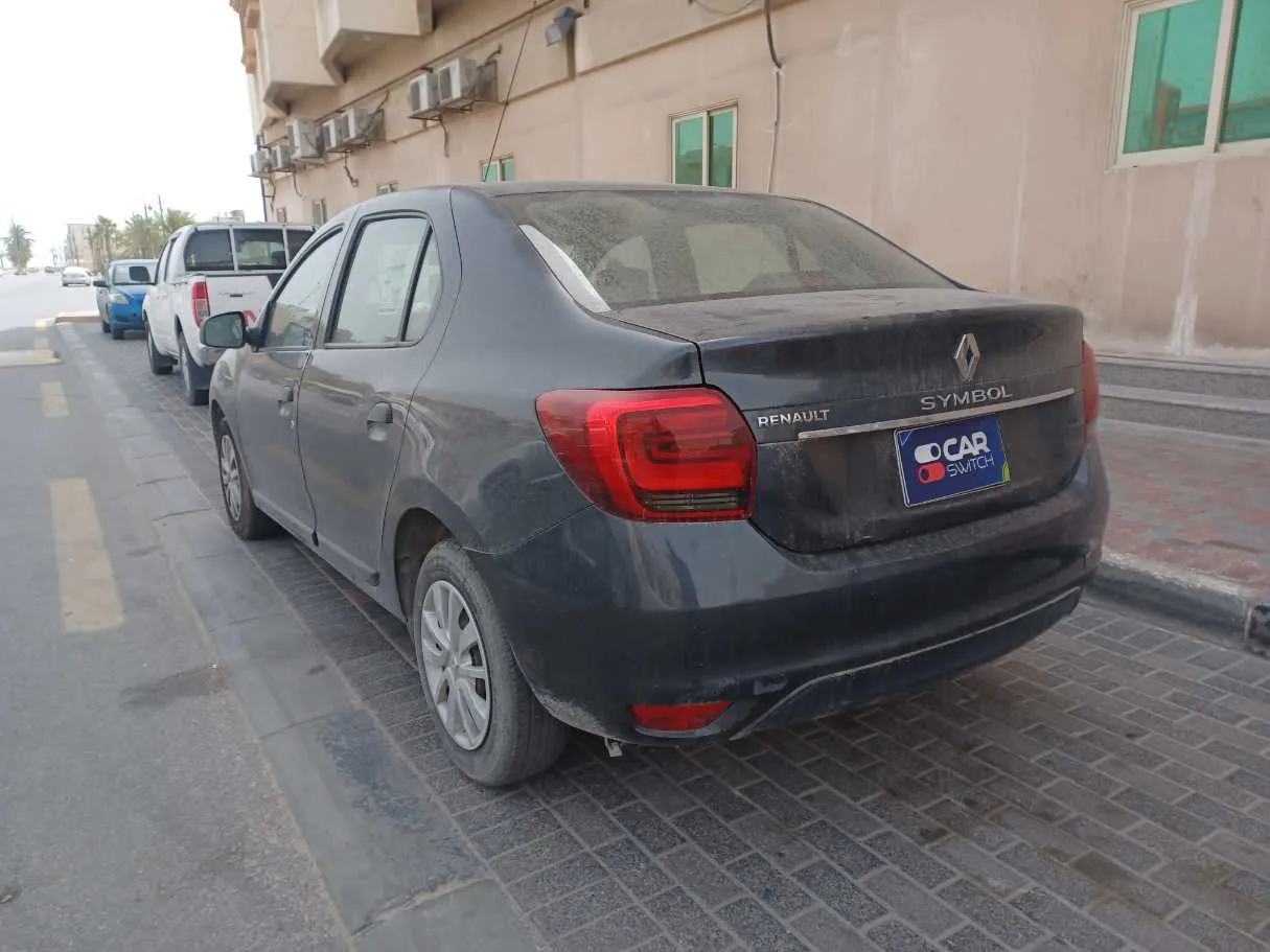 Car image 7