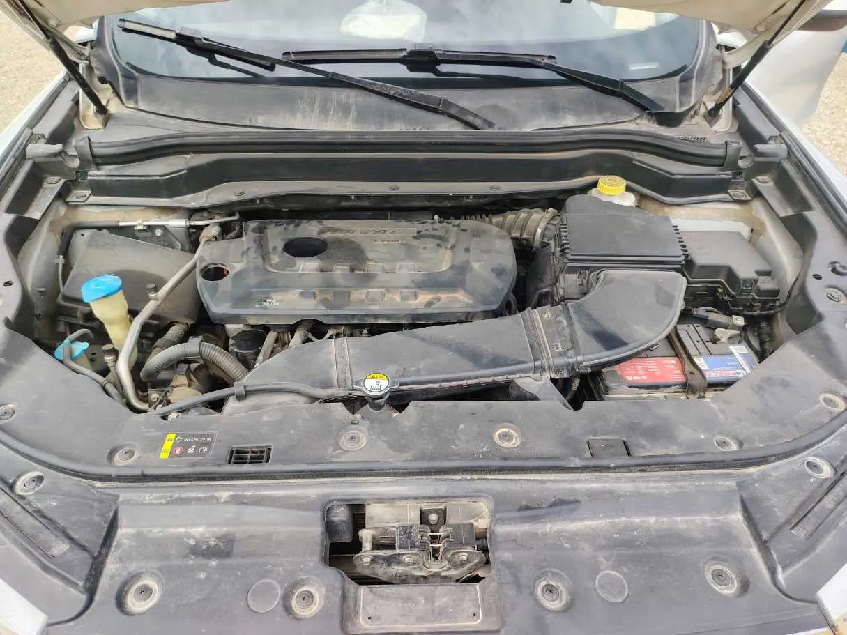Car image 32