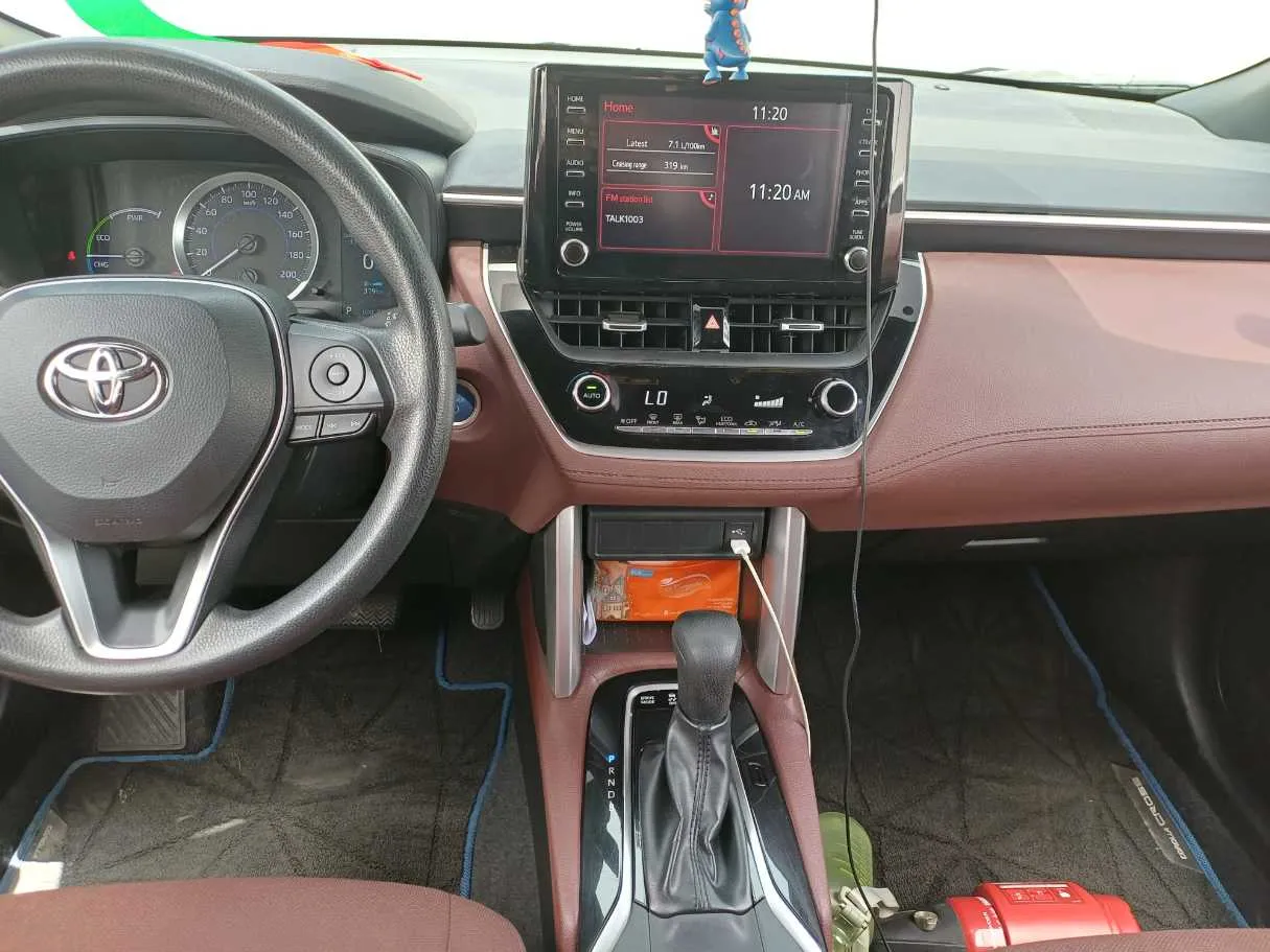 Car image 15