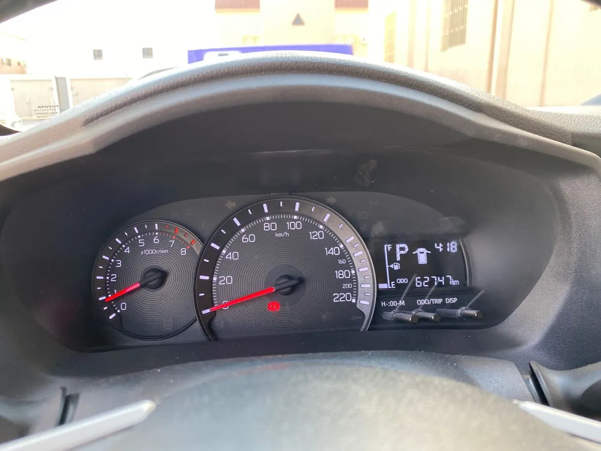 Car image 18