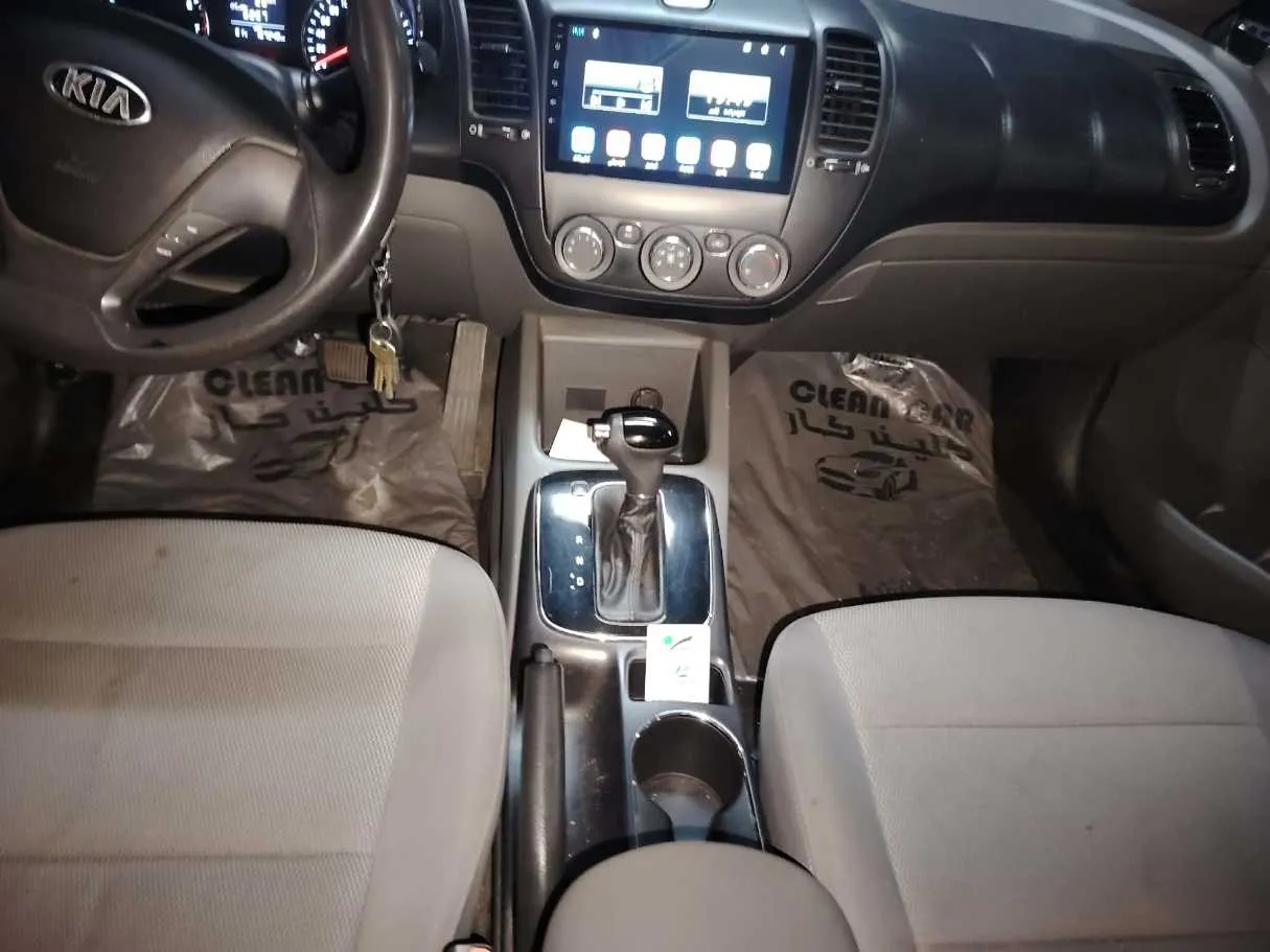 Car image 23