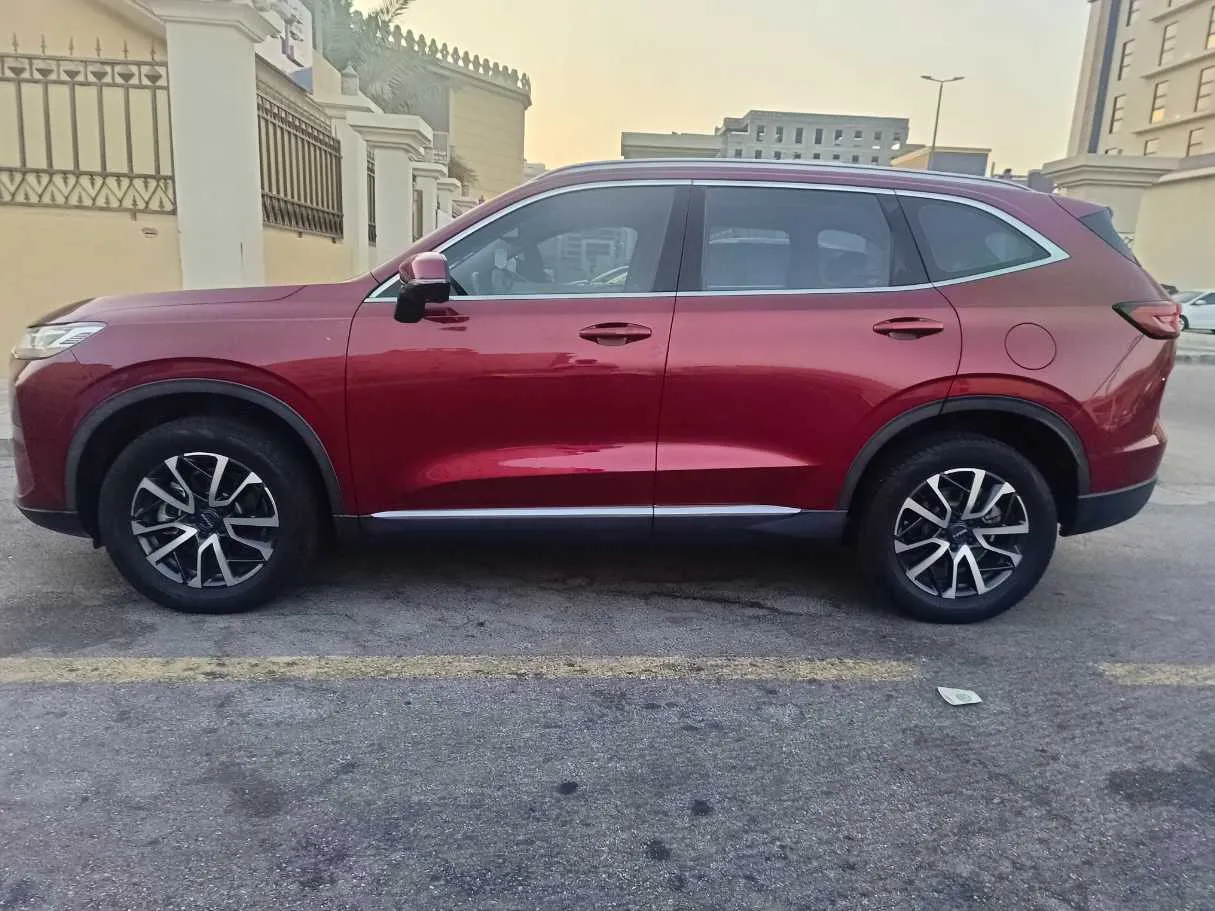 Car image 8